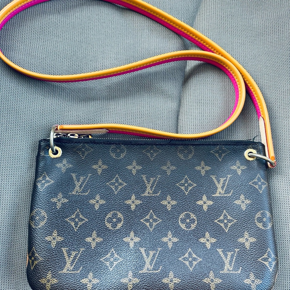 Authentic Louis Vuitton monogram Loretta Shoulder bag- M44053- circa 2017
